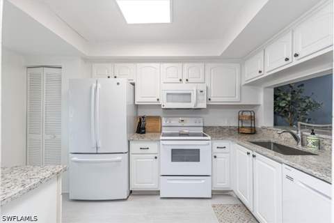 705 Augusta Blvd 4, Naples FL - photo 11 of 26