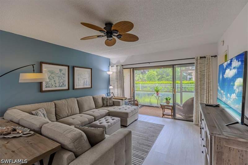 2 bedroom Condominium at 705 Augusta Blvd 4, Eaglewood, Naples — photo 3