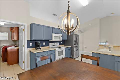 2502 Nature Pointe Loop, Fort Myers FL - photo 12 of 43