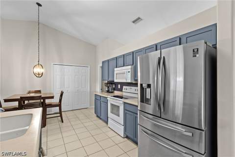 2502 Nature Pointe Loop, Fort Myers FL - photo 9 of 43