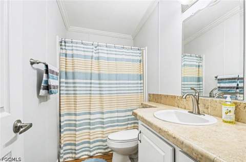 9790 Creekwood Ln, Fort Myers FL - photo 10 of 17