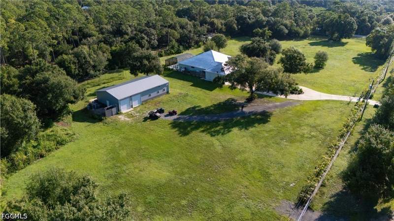 4 bedroom SingleFamilyResidence at 19181 Meredith Rd, North Fort Myers, North Fort Myers — photo 5