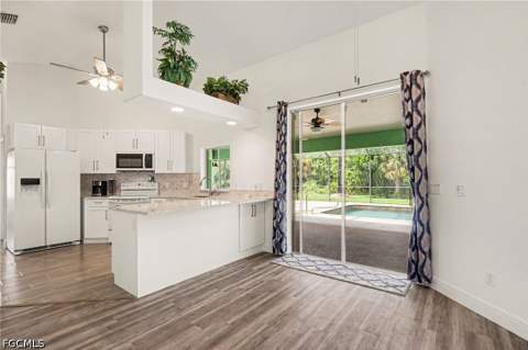 405 Poinsettia Ave, Lehigh Acres FL - photo 7 of 49