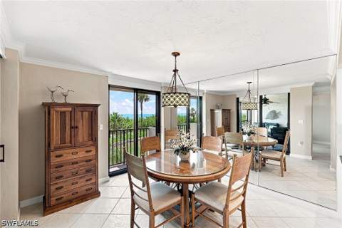 10475 Gulf Shore Dr 114, Naples FL - photo 13 of 45