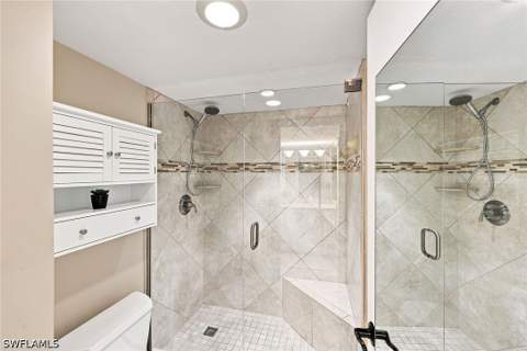 10475 Gulf Shore Dr 114, Naples FL - photo 17 of 45