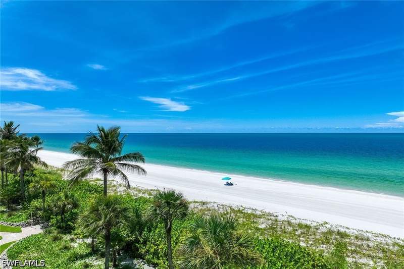 2 bedroom Condominium at 10475 Gulf Shore Dr 114, Bayshores, Naples — photo 2