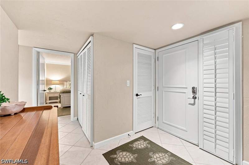 2 bedroom Condominium at 10475 Gulf Shore Dr 114, Bayshores, Naples — photo 3