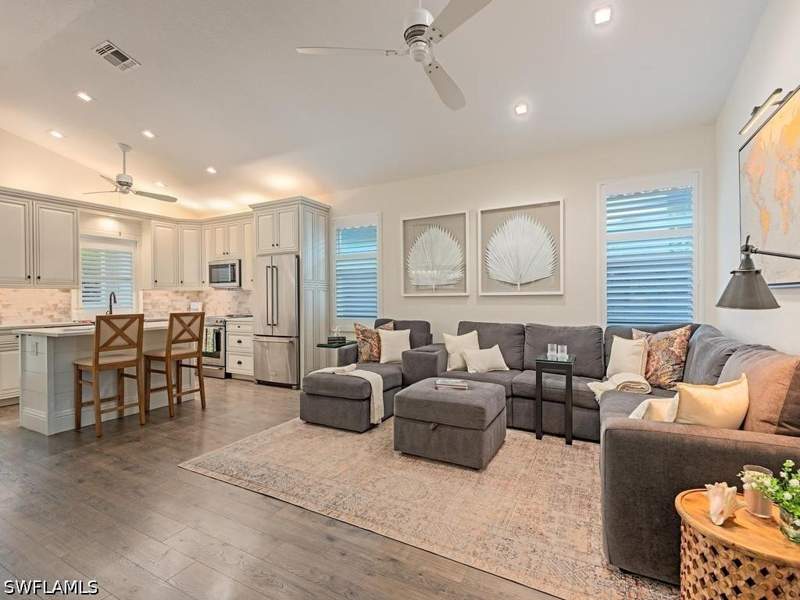 3 bedroom SingleFamilyResidence at 605 109th Ave N, Naples Park, Naples — photo 4