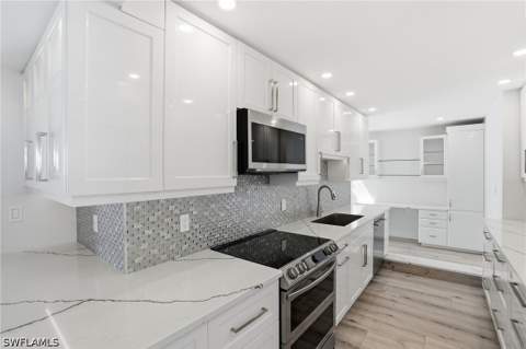 4001 Gulf Shore Blvd N 1407, Naples FL - photo 14 of 46