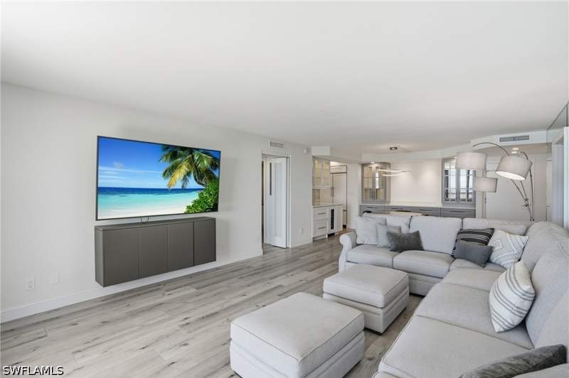 2 bedroom Condominium at 4001 Gulf Shore Blvd N 1407, Surfsedge, Naples — photo 5