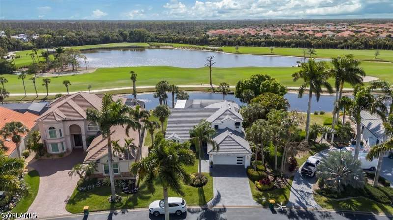 3 bedroom SingleFamilyResidence at 549 Eagle Creek Dr, Eagle Creek Estates, Naples — photo 2