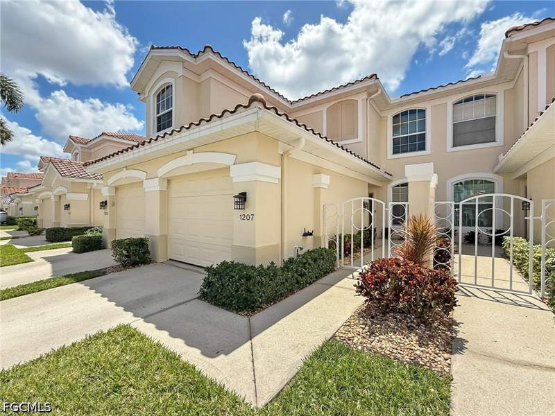 2 bedroom Condominium at 15055 Tamarind Cay Ct 1207, Tamarind Cay, Fort Myers — photo 2