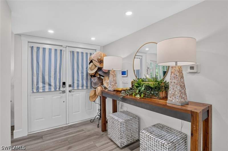 5 bedroom SingleFamilyResidence at 1771 Coral Way, Yacht Club Colony, North Fort Myers — photo 2