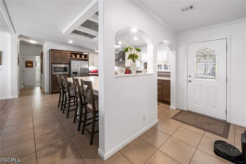 3 bedroom ManufacturedHome at 417 Snead Dr, Six Lakes Country Club, North Fort Myers — photo 3