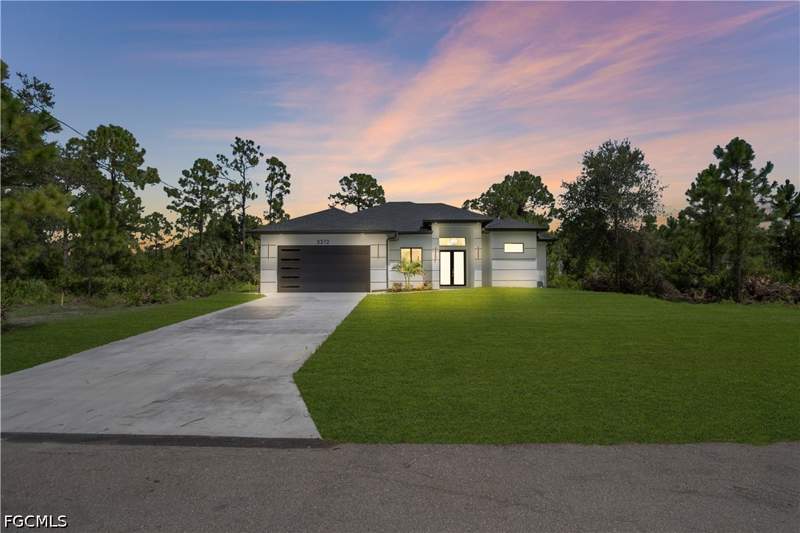 3 bedroom SingleFamilyResidence at 3212 33rd St W, Lehigh Acres, Lehigh Acres — photo 2