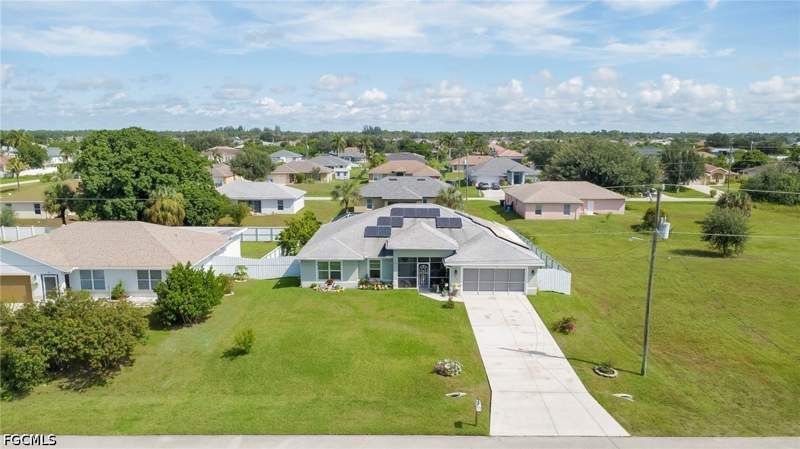 4 bedroom SingleFamilyResidence at 4910 Bygone St, Lehigh Acres, Lehigh Acres — photo 2
