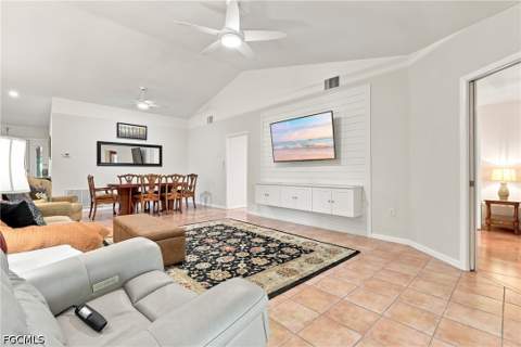 13009 Tall Pine Cir, Fort Myers FL - photo 8 of 33