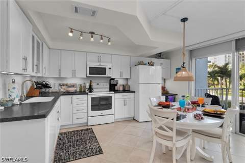 291 S. Collier Blvd 208, Marco Island FL - photo 6 of 28