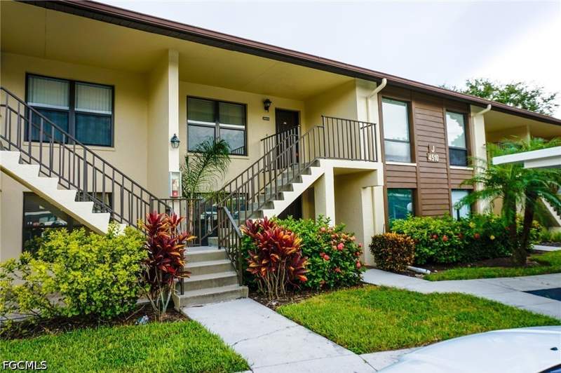 2 bedroom Condominium at 4510 Chantelle Dr J204, Fountains V, Naples — photo 2