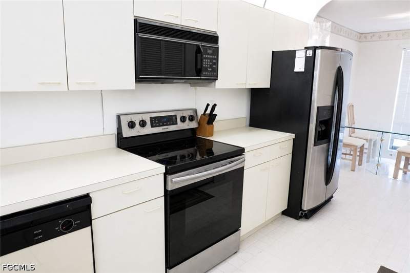 2 bedroom Condominium at 4510 Chantelle Dr J204, Fountains V, Naples — photo 3