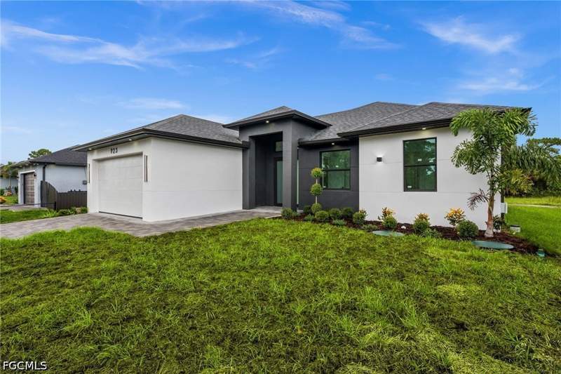 4 bedroom SingleFamilyResidence at 923 Bolivia Dr, Lehigh Acres, Lehigh Acres — photo 5