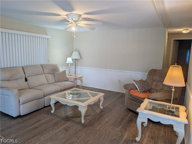 2 bedroom ManufacturedHome at 810 Hollyberry Ct, Forest Park Mobile Home, North Fort Myers — photo 3