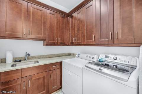 213 Bald Eagle Dr, Marco Island FL - photo 21 of 40