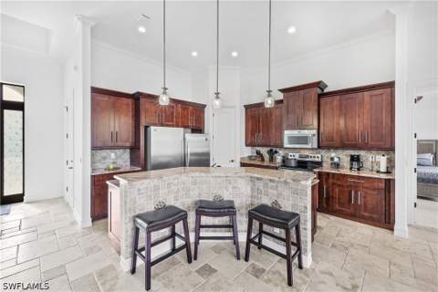 213 Bald Eagle Dr, Marco Island FL - photo 6 of 40