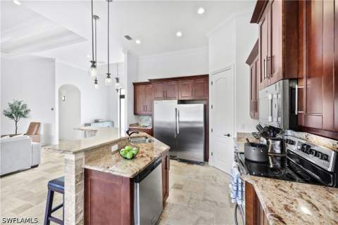 213 Bald Eagle Dr, Marco Island FL - photo 7 of 40