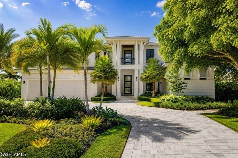 5 bedroom SingleFamilyResidence at 528 Turtle Hatch Rd, Park Shore, Naples — photo 2