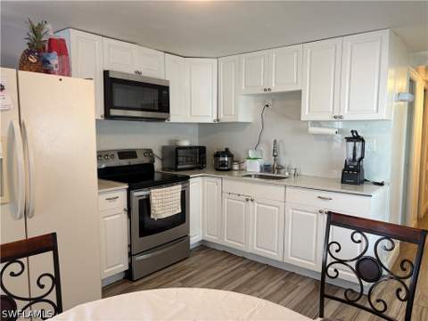 152 Cape Sable Dr, Naples FL - photo 13 of 15