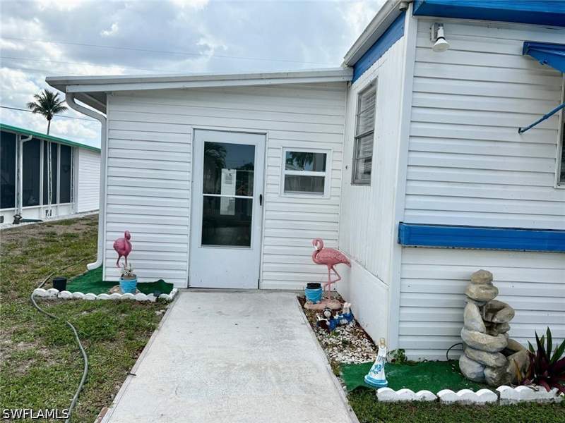 2 bedroom ManufacturedHome at 152 Cape Sable Dr, Naples Mobile Estates, Naples — photo 5