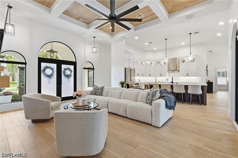 4 bedroom SingleFamilyResidence at 11532 Longshore Way W, Longshore Lake, Naples — photo 5
