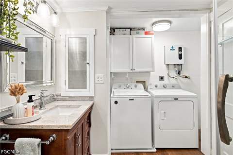 215 Granada Blvd, Fort Myers FL - photo 12 of 27