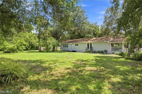 215 Granada Blvd, Fort Myers FL - photo 20 of 27