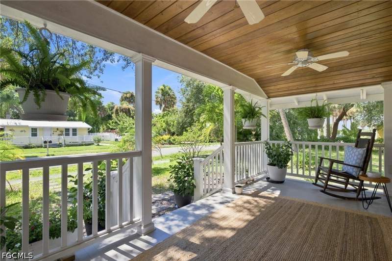 2 bedroom SingleFamilyResidence at 215 Granada Blvd, Russell Park, Fort Myers — photo 3