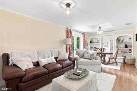 215 Granada Blvd, Fort Myers FL - photo 6 of 27