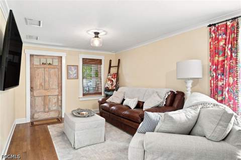215 Granada Blvd, Fort Myers FL - photo 7 of 27