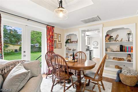 215 Granada Blvd, Fort Myers FL - photo 8 of 27