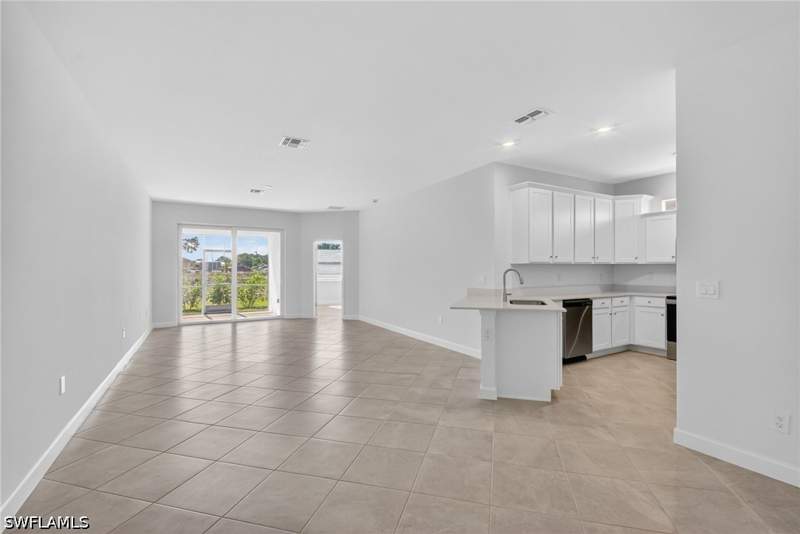 2 bedroom Attached at 20559 Hazelnut Ct S, Ibis Landing, Lehigh Acres — photo 5