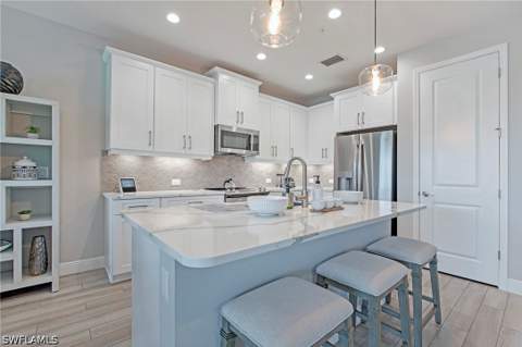 2555 Seychelles Dr 407, Naples FL - photo 11 of 42