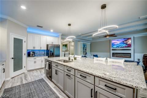 16556 Bonita Landing Cir, Bonita Springs FL - photo 14 of 50