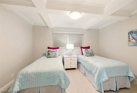 900 8th Ave S 103, Naples FL - photo 14 of 21