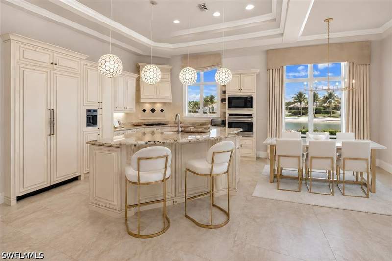 4 bedroom SingleFamilyResidence at 11777 Via Savona Ct, Costa Amalfi, Miromar Lakes — photo 4