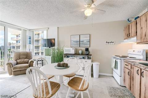 7300 Estero Blvd 403, Fort Myers Beach FL - photo 20 of 33