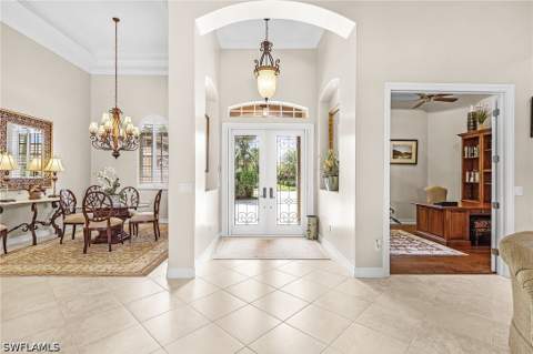 9006 Shenendoah Cir, Naples FL - photo 9 of 46