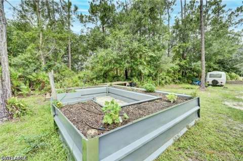 985 Honeybee Dr, Naples FL - photo 9 of 32