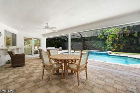 571 Neapolitan Ln, Naples FL - photo 14 of 16