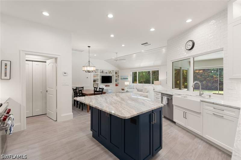 4 bedroom SingleFamilyResidence at 571 Neapolitan Ln, Park Shore, Naples — photo 4