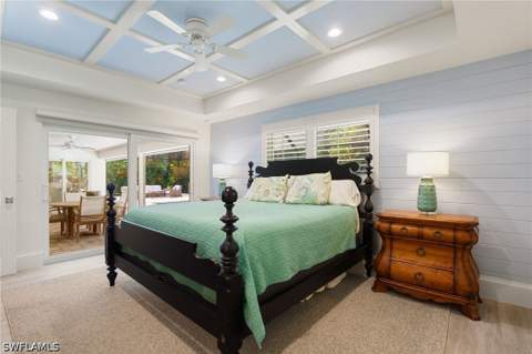 571 Neapolitan Ln, Naples FL - photo 7 of 16